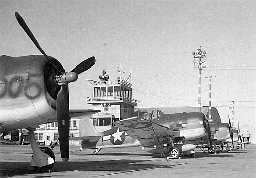 Pasco NAS WW II flightline with F6F-Hellcats